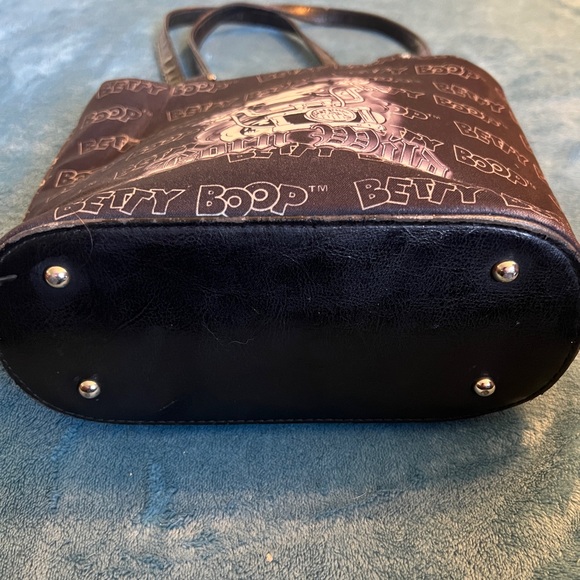 2005 Black Betty Boop purse - Picture 5 of 11